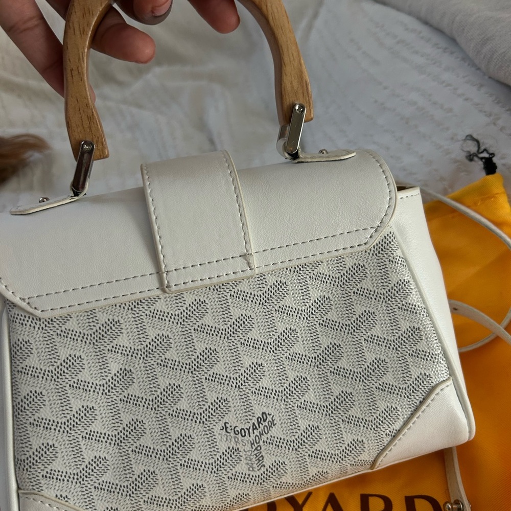 White Patterned Handbag - Picture 4 of 5